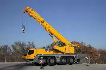 Liebherr LTM 1090-4-1 90 тонн